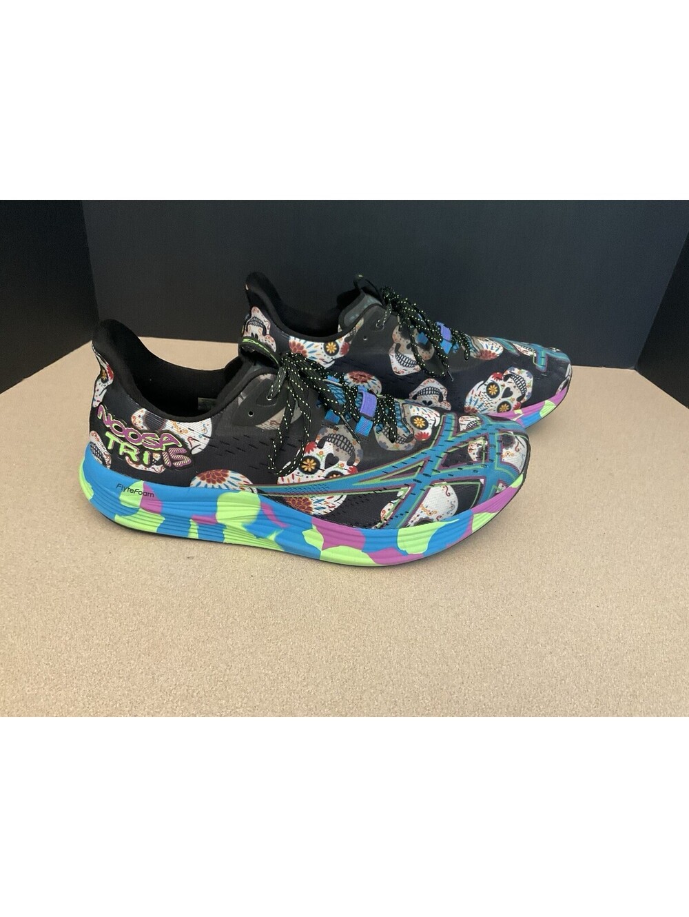 Mens ASICS Noosa Tri 15 LTD Edition Avant Garde Skull Athletic Shoes. Size 10.5